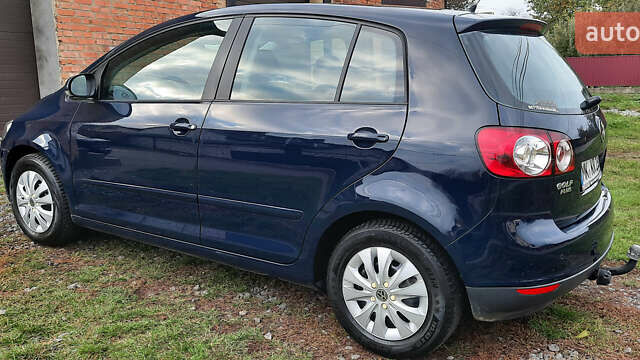 Синий Фольксваген Гольф Плюс, объемом двигателя 1.6 л и пробегом 207 тыс. км за 5350 $, фото 9 на Automoto.ua