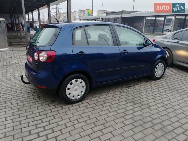 Синий Фольксваген Гольф Плюс, объемом двигателя 1.6 л и пробегом 212 тыс. км за 6000 $, фото 12 на Automoto.ua