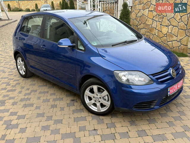 Синий Фольксваген Гольф Плюс, объемом двигателя 1.6 л и пробегом 202 тыс. км за 5999 $, фото 2 на Automoto.ua