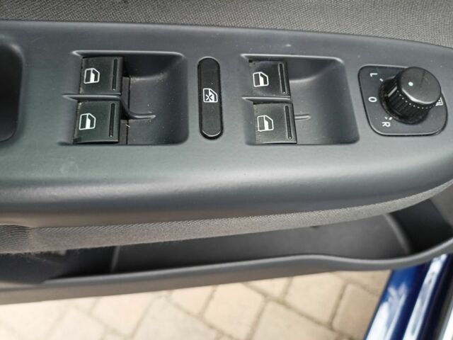 Синий Фольксваген Гольф Плюс, объемом двигателя 1.6 л и пробегом 156 тыс. км за 6300 $, фото 14 на Automoto.ua