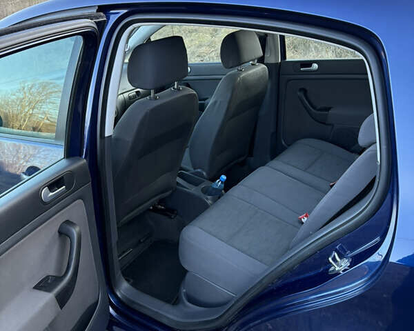 Синій Фольксваген Golf Plus, об'ємом двигуна 1.6 л та пробігом 212 тис. км за 6300 $, фото 17 на Automoto.ua