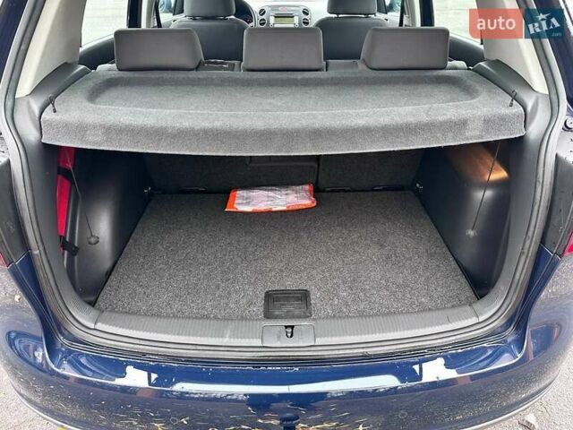 Синий Фольксваген Гольф Плюс, объемом двигателя 1.6 л и пробегом 207 тыс. км за 6200 $, фото 12 на Automoto.ua