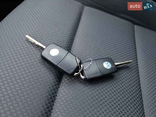 Синий Фольксваген Гольф Плюс, объемом двигателя 1.6 л и пробегом 260 тыс. км за 5399 $, фото 40 на Automoto.ua