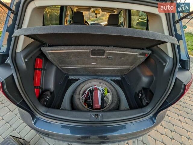 Синій Фольксваген Golf Plus, об'ємом двигуна 1.4 л та пробігом 219 тис. км за 6500 $, фото 12 на Automoto.ua