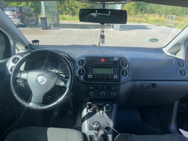 Синій Фольксваген Golf Plus, об'ємом двигуна 1.4 л та пробігом 277 тис. км за 4900 $, фото 15 на Automoto.ua