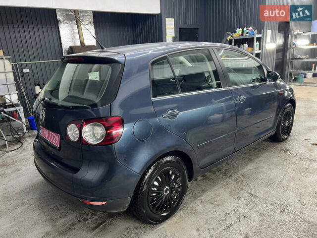 Синій Фольксваген Golf Plus, об'ємом двигуна 0 л та пробігом 220 тис. км за 5700 $, фото 3 на Automoto.ua