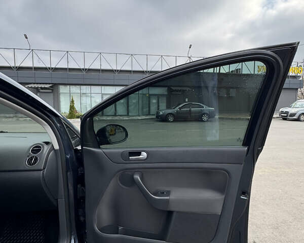 Синій Фольксваген Golf Plus, об'ємом двигуна 1.4 л та пробігом 184 тис. км за 6900 $, фото 13 на Automoto.ua