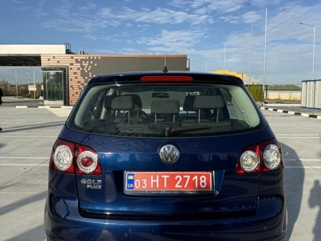 Синий Фольксваген Гольф Плюс, объемом двигателя 1.4 л и пробегом 190 тыс. км за 5800 $, фото 3 на Automoto.ua