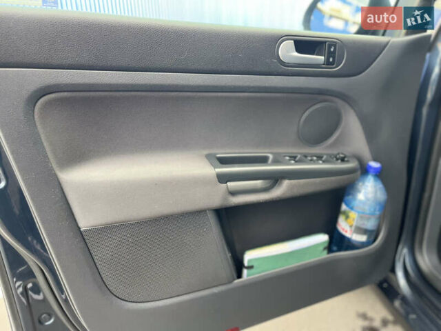 Синий Фольксваген Гольф Плюс, объемом двигателя 1.6 л и пробегом 167 тыс. км за 6300 $, фото 25 на Automoto.ua