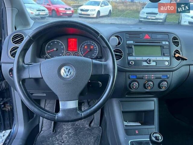 Синий Фольксваген Гольф Плюс, объемом двигателя 1.4 л и пробегом 170 тыс. км за 5290 $, фото 21 на Automoto.ua
