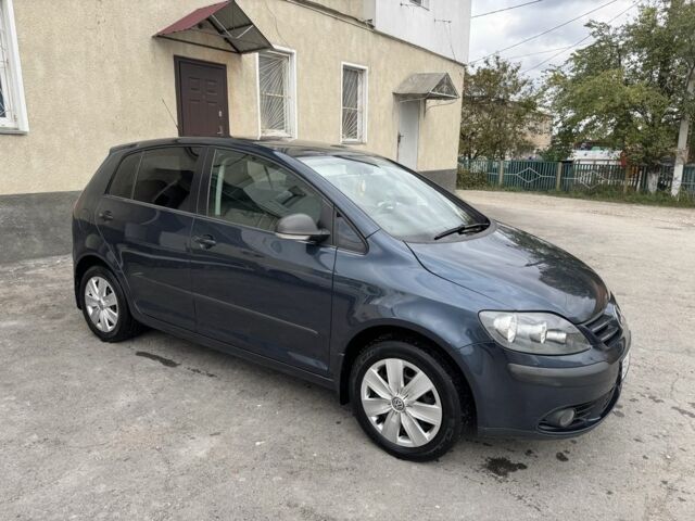 Синий Фольксваген Гольф Плюс, объемом двигателя 1.6 л и пробегом 191 тыс. км за 5999 $, фото 6 на Automoto.ua