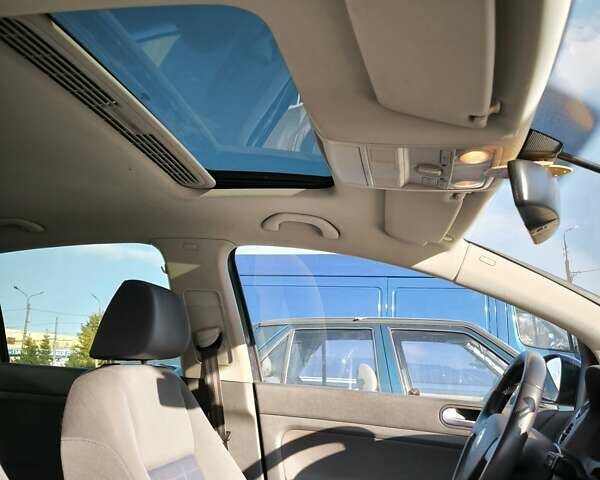 Синий Фольксваген Гольф Плюс, объемом двигателя 1.4 л и пробегом 202 тыс. км за 6500 $, фото 12 на Automoto.ua