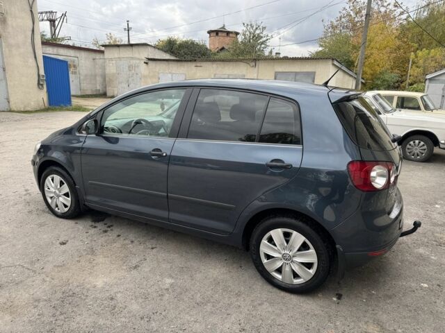 Синий Фольксваген Гольф Плюс, объемом двигателя 1.6 л и пробегом 191 тыс. км за 5999 $, фото 2 на Automoto.ua