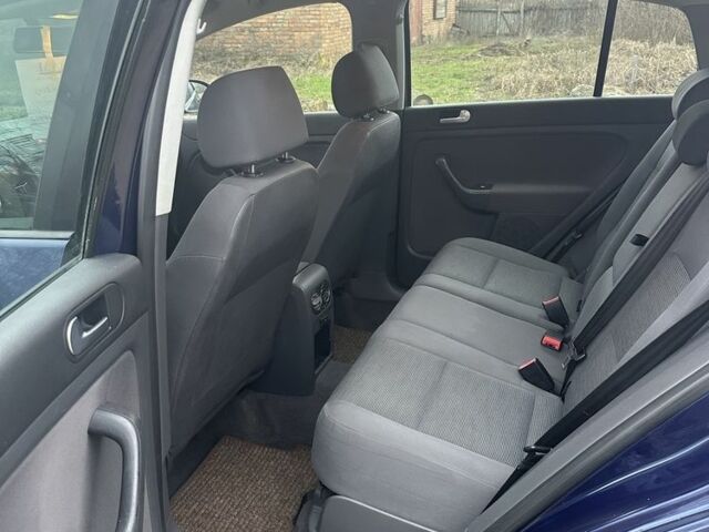 Синій Фольксваген Golf Plus, об'ємом двигуна 1.4 л та пробігом 180 тис. км за 5000 $, фото 15 на Automoto.ua