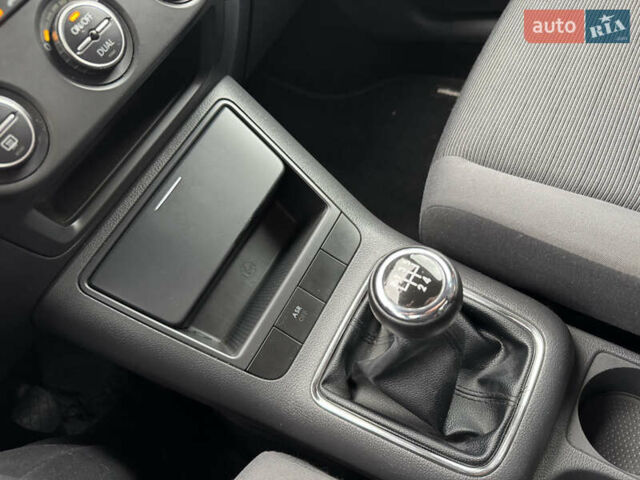 Синій Фольксваген Golf Plus, об'ємом двигуна 1.6 л та пробігом 191 тис. км за 5999 $, фото 35 на Automoto.ua