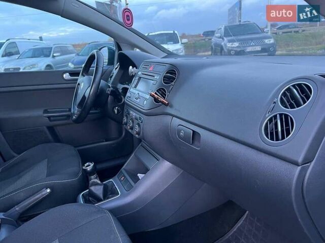 Синий Фольксваген Гольф Плюс, объемом двигателя 1.4 л и пробегом 170 тыс. км за 5290 $, фото 34 на Automoto.ua