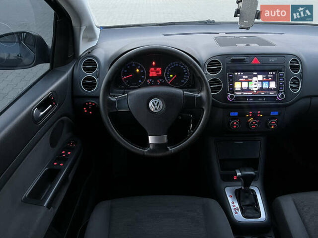 Синий Фольксваген Гольф Плюс, объемом двигателя 1.6 л и пробегом 195 тыс. км за 6200 $, фото 18 на Automoto.ua