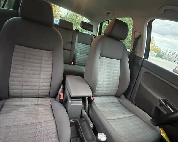 Фольксваген Гольф Плюс 2007 в Днепре (Днепропетровске) на Automoto.ua Синий Фольксваген Гольф Плюс, объемом двигателя 1.6 л и пробегом 167 тыс. км за 7500 $, фото 9 на Automoto.ua