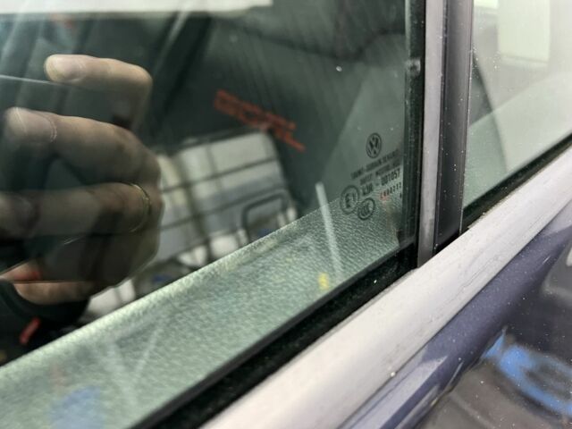 Синий Фольксваген Гольф Плюс, объемом двигателя 1.6 л и пробегом 220 тыс. км за 5700 $, фото 7 на Automoto.ua