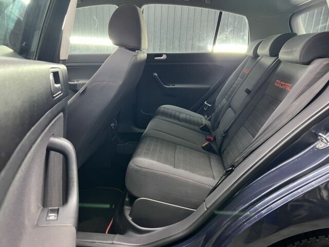 Синий Фольксваген Гольф Плюс, объемом двигателя 1.6 л и пробегом 220 тыс. км за 5700 $, фото 12 на Automoto.ua