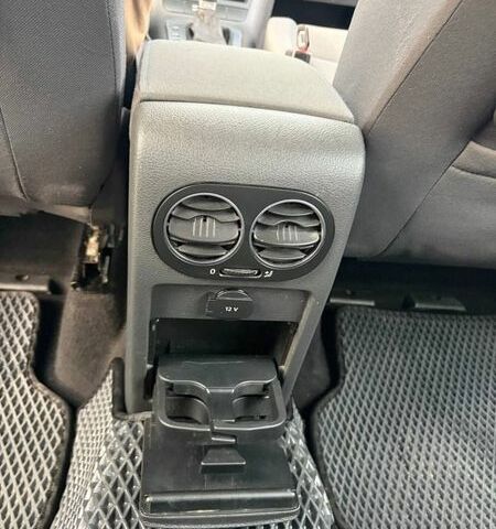 Синий Фольксваген Гольф Плюс, объемом двигателя 1.39 л и пробегом 240 тыс. км за 6500 $, фото 18 на Automoto.ua