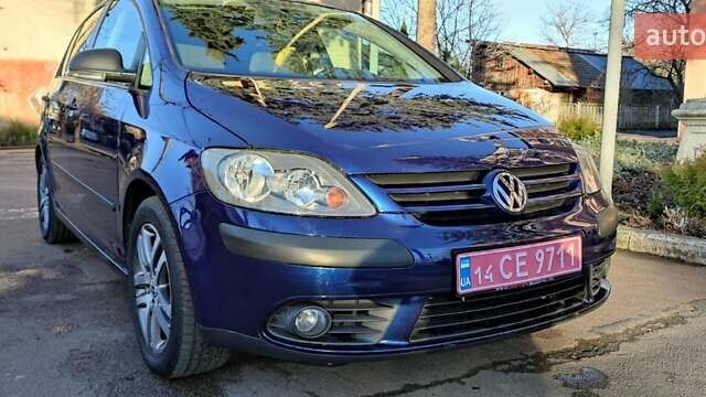 Синий Фольксваген Гольф Плюс, объемом двигателя 1.6 л и пробегом 226 тыс. км за 5700 $, фото 21 на Automoto.ua