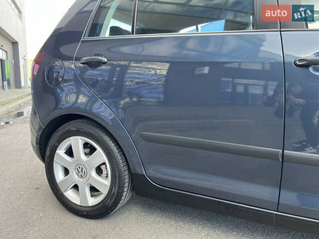 Синий Фольксваген Гольф Плюс, объемом двигателя 1.6 л и пробегом 167 тыс. км за 6300 $, фото 21 на Automoto.ua