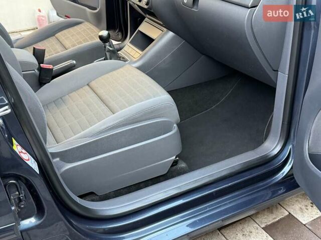 Синий Фольксваген Гольф Плюс, объемом двигателя 1.6 л и пробегом 217 тыс. км за 6200 $, фото 52 на Automoto.ua