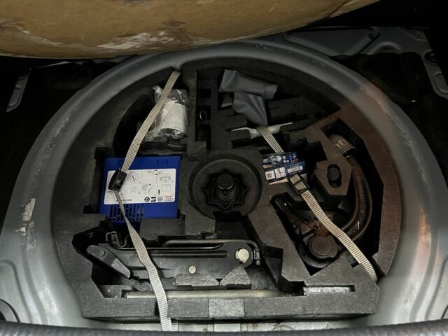 Синий Фольксваген Гольф Плюс, объемом двигателя 1.6 л и пробегом 220 тыс. км за 5700 $, фото 14 на Automoto.ua