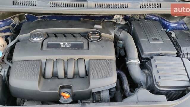 Синий Фольксваген Гольф Плюс, объемом двигателя 1.6 л и пробегом 226 тыс. км за 5700 $, фото 13 на Automoto.ua