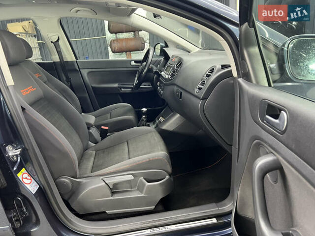 Синій Фольксваген Golf Plus, об'ємом двигуна 0 л та пробігом 220 тис. км за 5700 $, фото 17 на Automoto.ua