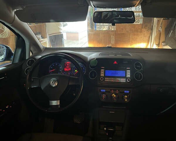 Фольксваген Гольф Плюс 2007 в Чернигове на Automoto.ua Синий Фольксваген Гольф Плюс, объемом двигателя 1.6 л и пробегом 257 тыс. км за 7499 $, фото 3 на Automoto.ua