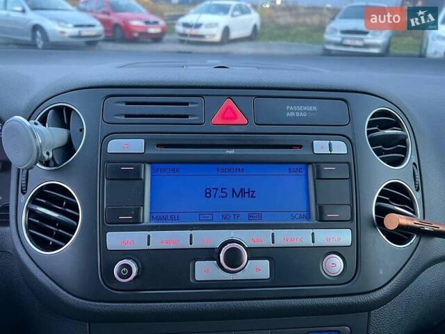 Синий Фольксваген Гольф Плюс, объемом двигателя 1.4 л и пробегом 170 тыс. км за 5290 $, фото 25 на Automoto.ua