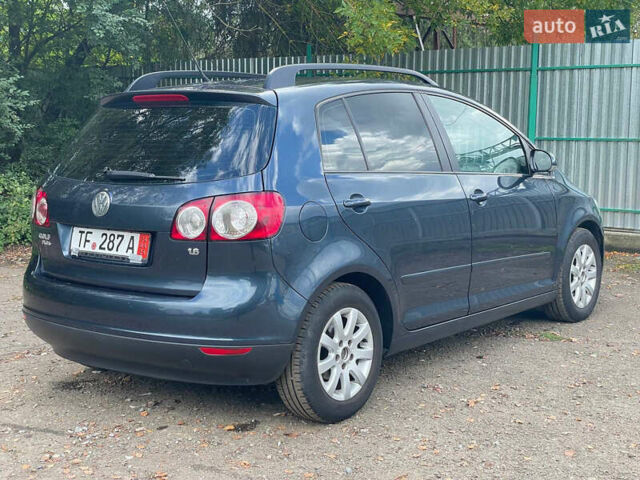Синий Фольксваген Гольф Плюс, объемом двигателя 1.6 л и пробегом 195 тыс. км за 6898 $, фото 5 на Automoto.ua