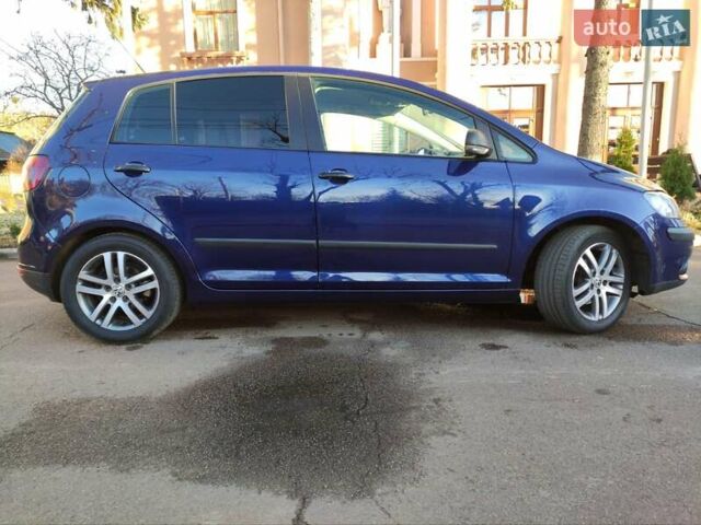 Синий Фольксваген Гольф Плюс, объемом двигателя 1.6 л и пробегом 226 тыс. км за 5700 $, фото 4 на Automoto.ua