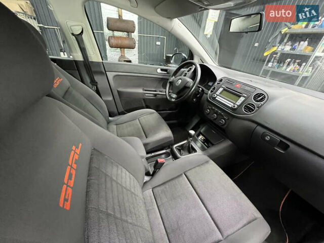 Синій Фольксваген Golf Plus, об'ємом двигуна 0 л та пробігом 220 тис. км за 5700 $, фото 19 на Automoto.ua