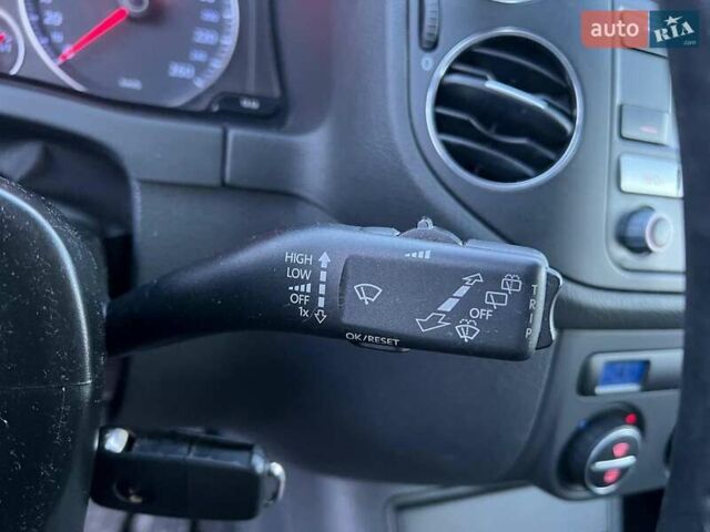 Синий Фольксваген Гольф Плюс, объемом двигателя 1.4 л и пробегом 170 тыс. км за 5290 $, фото 22 на Automoto.ua