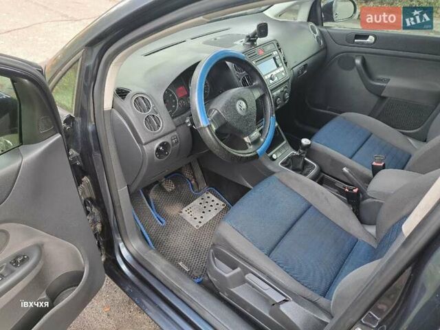 Фольксваген Гольф Плюс 2007 в Днепре (Днепропетровске) на Automoto.ua Синий Фольксваген Гольф Плюс, объемом двигателя 1.4 л и пробегом 300 тыс. км за 5000 $, фото 9 на Automoto.ua