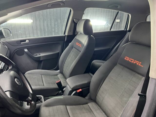 Синий Фольксваген Гольф Плюс, объемом двигателя 1.6 л и пробегом 220 тыс. км за 5700 $, фото 9 на Automoto.ua