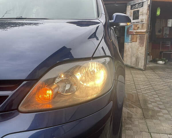 Фольксваген Гольф Плюс 2007 в Чернигове на Automoto.ua Синий Фольксваген Гольф Плюс, объемом двигателя 1.6 л и пробегом 257 тыс. км за 7499 $, фото 2 на Automoto.ua