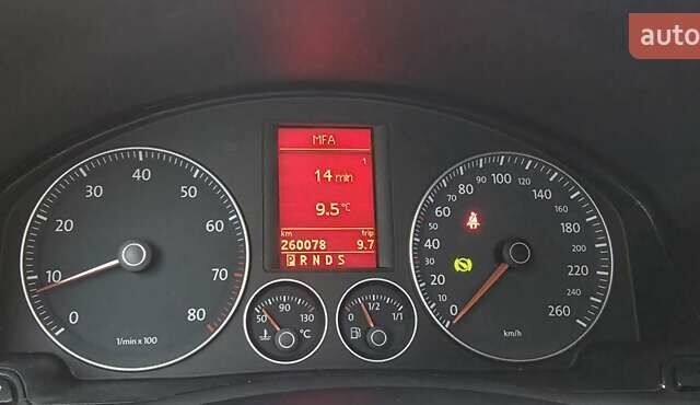 Синий Фольксваген Гольф Плюс, объемом двигателя 1.6 л и пробегом 260 тыс. км за 7500 $, фото 6 на Automoto.ua