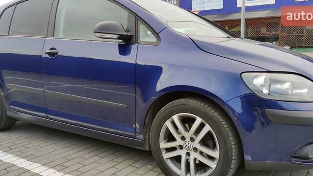 Синий Фольксваген Гольф Плюс, объемом двигателя 1.6 л и пробегом 226 тыс. км за 5700 $, фото 16 на Automoto.ua