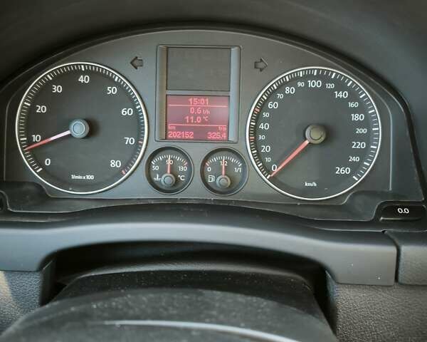 Синий Фольксваген Гольф Плюс, объемом двигателя 1.4 л и пробегом 202 тыс. км за 6500 $, фото 4 на Automoto.ua