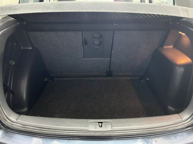 Синий Фольксваген Гольф Плюс, объемом двигателя 1.6 л и пробегом 220 тыс. км за 5700 $, фото 13 на Automoto.ua