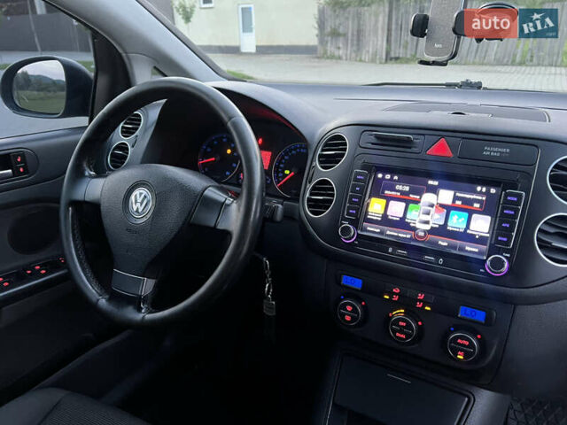 Синий Фольксваген Гольф Плюс, объемом двигателя 1.6 л и пробегом 195 тыс. км за 6200 $, фото 30 на Automoto.ua
