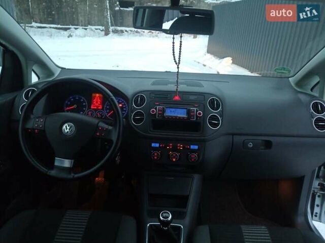 Синій Фольксваген Golf Plus, об'ємом двигуна 1.4 л та пробігом 253 тис. км за 5899 $, фото 4 на Automoto.ua