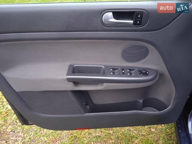 Синий Фольксваген Гольф Плюс, объемом двигателя 1.4 л и пробегом 250 тыс. км за 6400 $, фото 18 на Automoto.ua