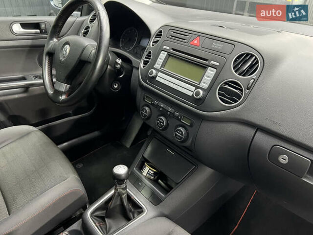 Синій Фольксваген Golf Plus, об'ємом двигуна 0 л та пробігом 220 тис. км за 5700 $, фото 18 на Automoto.ua