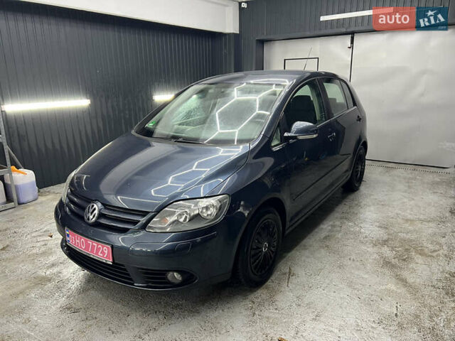 Синій Фольксваген Golf Plus, об'ємом двигуна 0 л та пробігом 220 тис. км за 5700 $, фото 1 на Automoto.ua