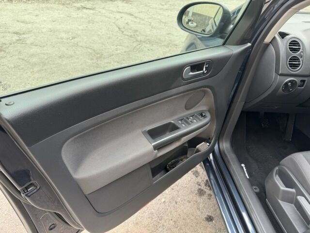 Синий Фольксваген Гольф Плюс, объемом двигателя 1.6 л и пробегом 191 тыс. км за 5999 $, фото 9 на Automoto.ua